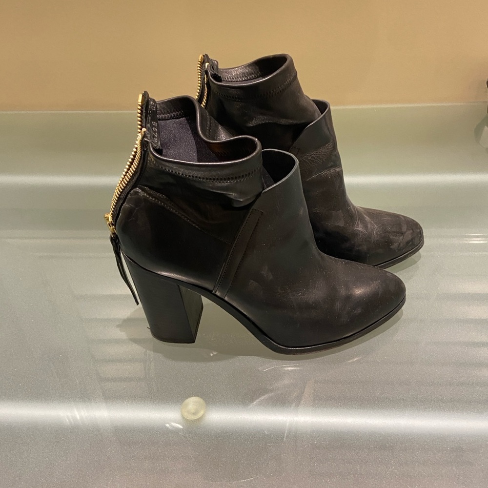 Chic Black Heeled Ankle Boots